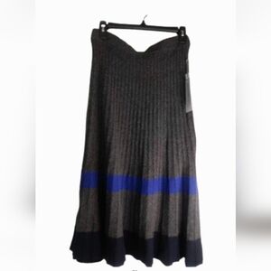 NEW! Liz Claiborne Plus | Pleated A-line Sweater Skirt